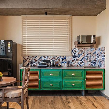 Bougainvilla Apartment 수라트 외부 사진
