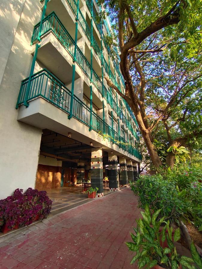 Bougainvilla Apartment 수라트 외부 사진